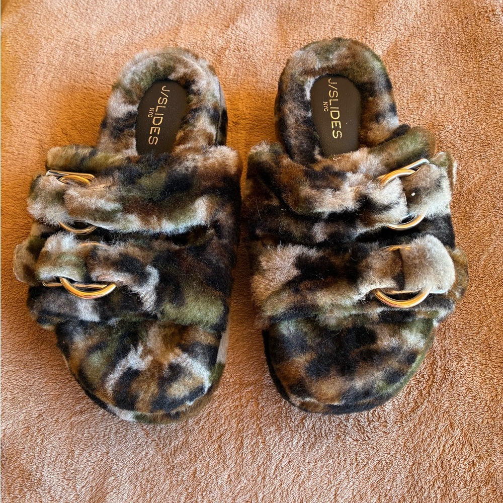 J/SLIDES NYC Brooke Genuine Shearling Platform Slippers Green Camo Size 9